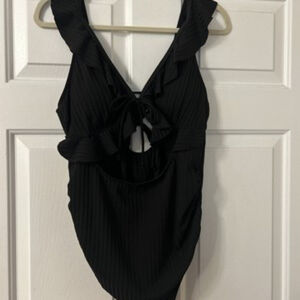 Women’s One Piece Black Swimsuit V Neck Ruffle Bathing Suit Size Large